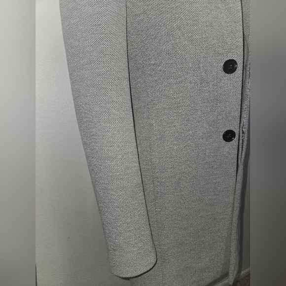 Zara Mens Gray Coat with Black Buttons - Picture 6 of 12